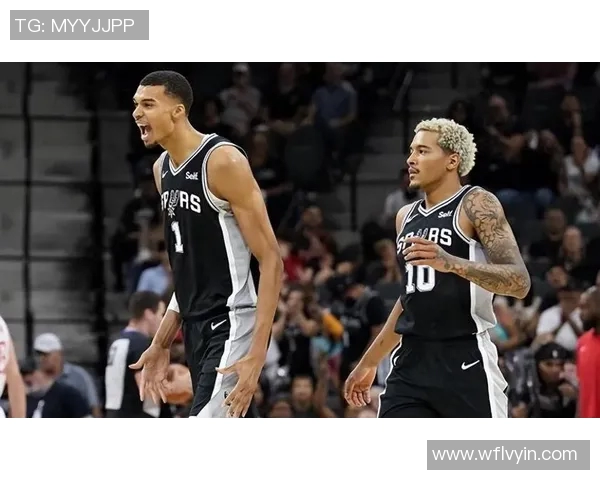 马刺与火箭第七场激战回顾球迷热议精彩瞬间与关键时刻