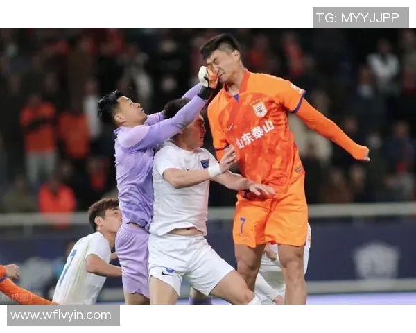 鲁能与建业激战正酣直播盛况尽在眼前精彩不断不容错过